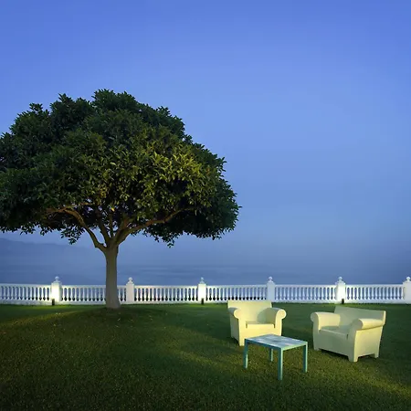 De (adults Only) Otel 4*