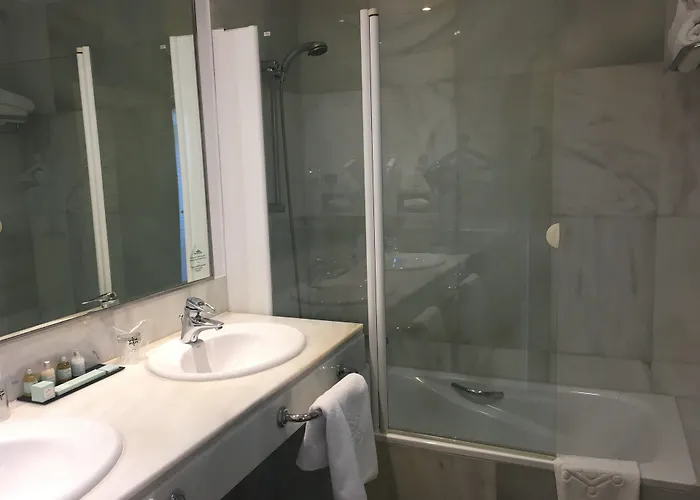 De (adults Only) Hotel 4*