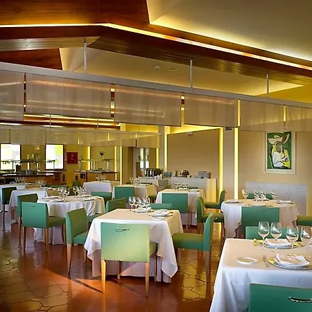 De (adults Only) Hotel 4*