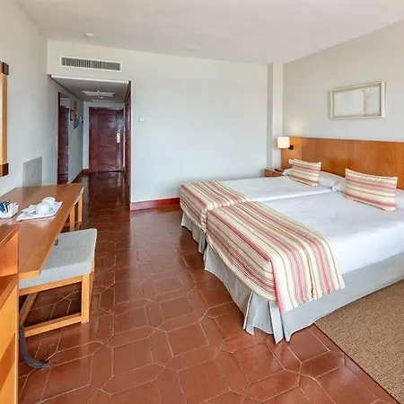 De (adults Only) Готель 4*